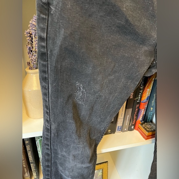 DNMX Skinny Jeans Size 34 Black Distressed with Red Pocket Details - Picture 3 of 8